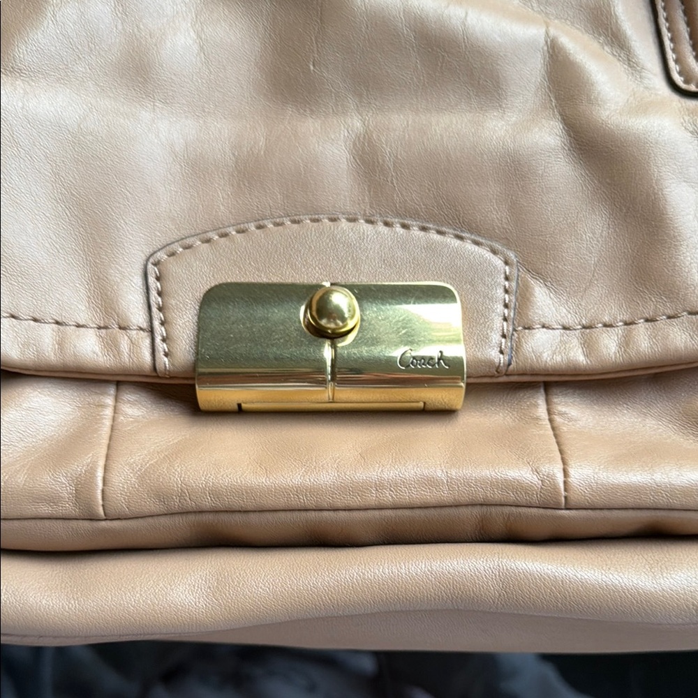 Coach Vintage Leather Satchel Bag in Caramel - Picture 15 of 16